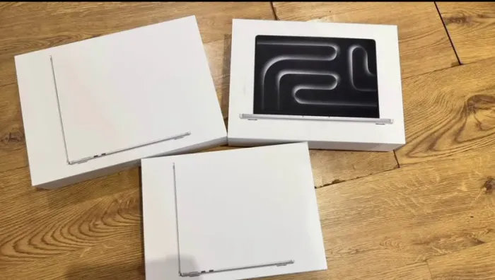MacBook Air 15 inch | 256 SSD | 16 GB|M3