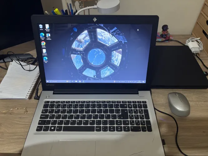 Notebook Lenovo IdeaPad - Intel Core i7-6500U.