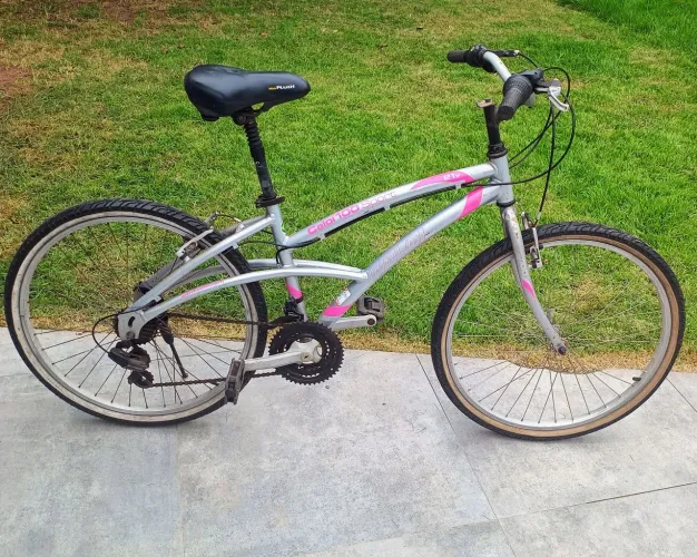 Vendo bicicleta Caloi feminina