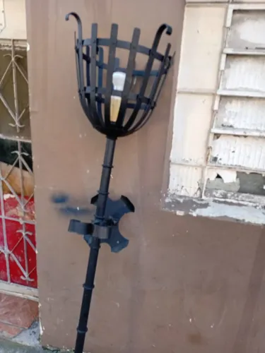 Toucheiro Medieval em ferro maciço.