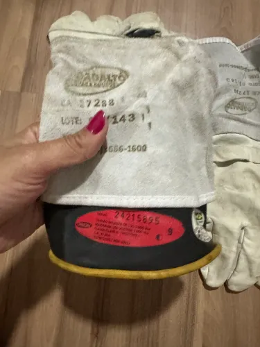 Luva de tensão