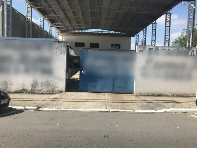 GALPÃO COMERCIAL NO CENTRO DE SÃO JOSÉ DOS CAMPOS | 900 m² DE ÁREA