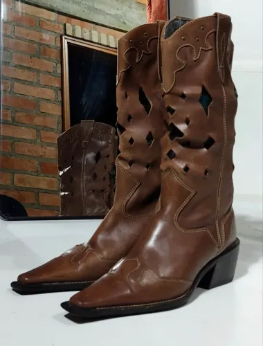Bota texana Couro Legítimo