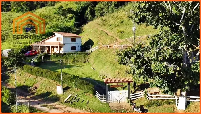 Casa para Venda em Lima Duarte, Zona Rural, 2 dormitórios, 1 banheiro, 2 vagas