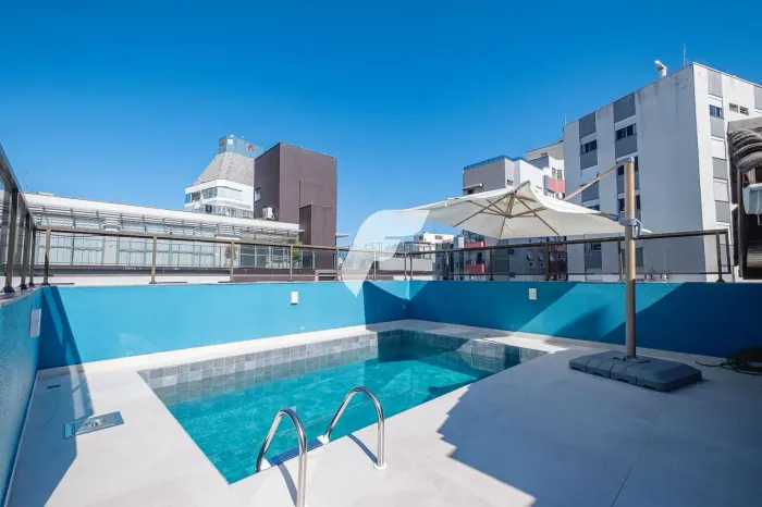 Cobertura 3 Quartos com 1 Suíte e 221m² - Centro