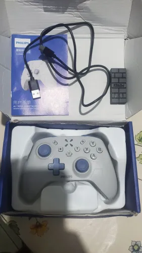 Controle Gamer Philips Multiplataforma Sem Fio p/ PC Switch + Adaptador Bluetooth Incluso