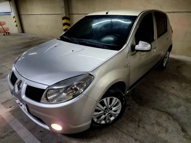 Renault Sandero Privilège Hi-flex 1.6 8V 5P 2010