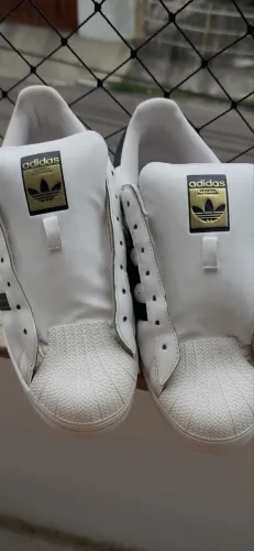 Tênis adidas superstar