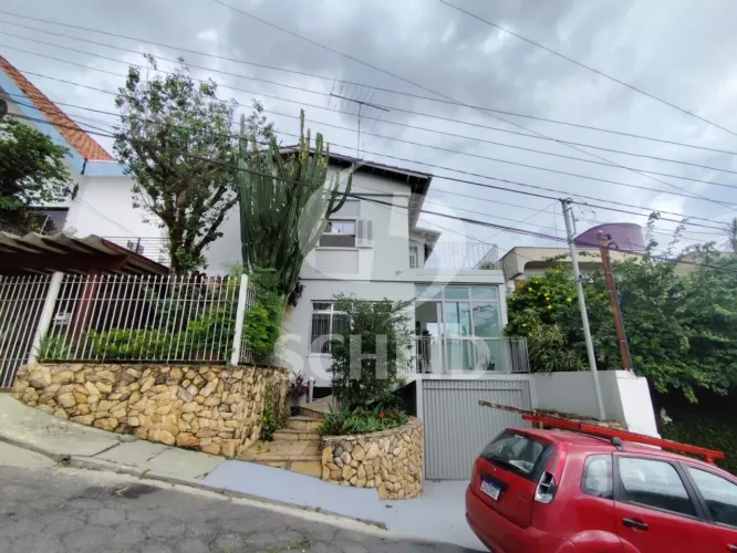 Casa de Vila para locação no Brooklin - 250m² - 3 Dormitórios - 2 Vagas