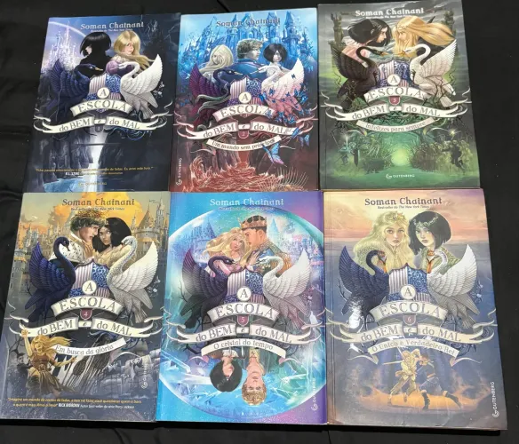 Coleção de livros completa - Escola do Bem e do Mal
