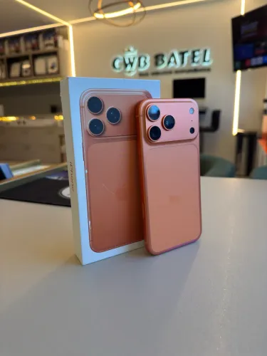 iPhone 17 Pro Max 256GB Laranja 100% 86 Ciclos - Usado 