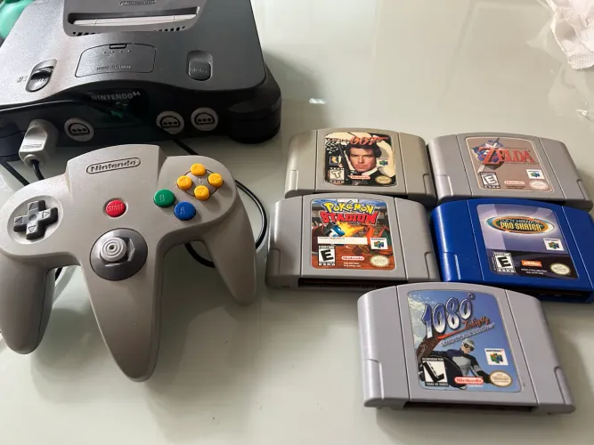 Nintendo 64 com jogos