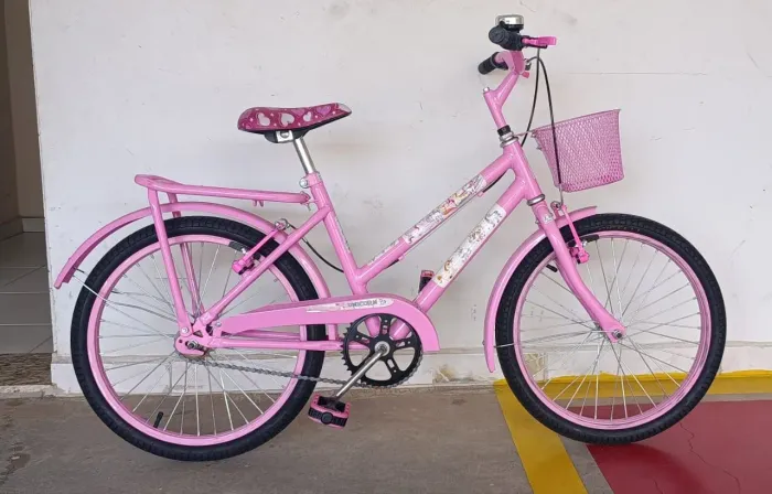 Bicicleta aro 20 ( rodinhas incluídas)