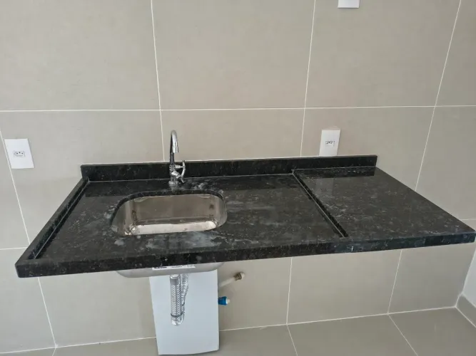 Pia de granito e Cuba inox