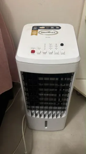 Climatizador de Ar Britânia BCL05FI 5 em 1 - 220V (Acompanha 3 Bolsas de Gelo)