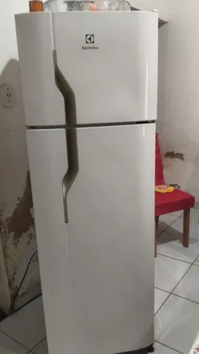 Geladeira de duas portas