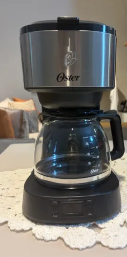 Cafeteira elétrica programável