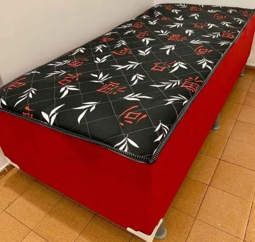 Cama de solteiro 330