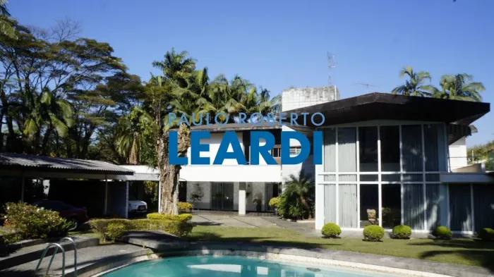 CASA ASSOBRADADA - JARDIM AMÉRICA - SP