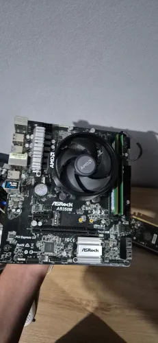 Kit am4 - ryzen 5 1600 - ab350m asrock - 16gb de ram 2400mhz