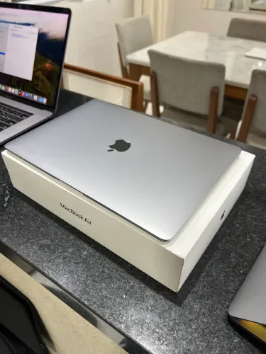 MacBook Air M1 / 8gb ram SSD 500gb