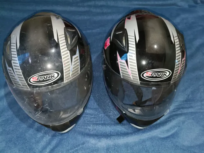 2 Capacetes EBF New Spark (Azul G/58 e Rosa M/56) - Ótimo Preço!