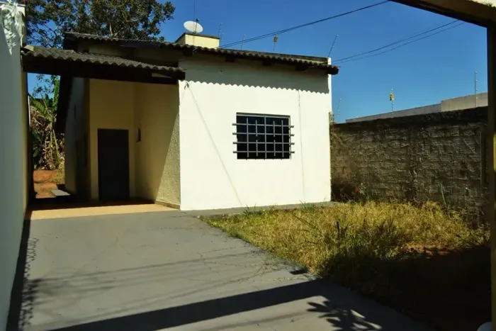 CASA CONFORTÁVEL, 3 QUARTOS, 1 SUÍTE. BAIRRO CARDOSO II, APARECIDA DE GOIÂNIA-GO