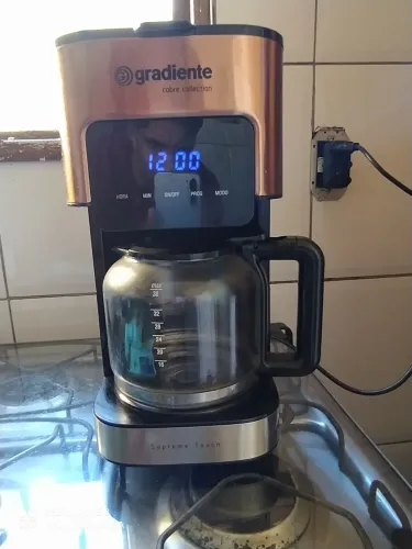 Cafeteira digital da marca gradiente 
