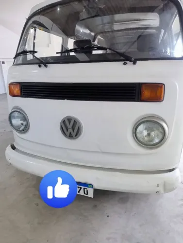 Volkswagen Kombi Furgão (álcool) 2006