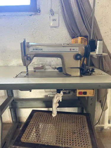 Vendo máquina de costura industrial, motivo mudança