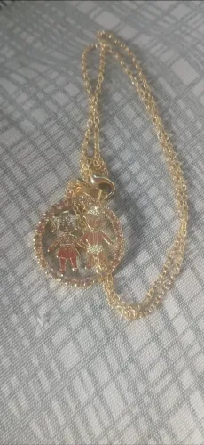 Vendo cordão menino e menina 