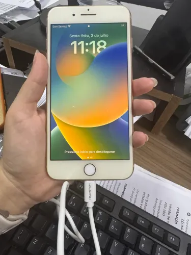 iPhone 8 Plus - usado 64gb