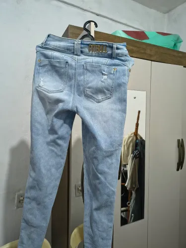 Desapego de roupas minhas , algumas nunca usada tudo de marca original