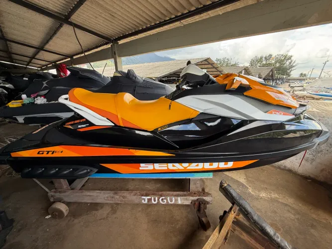 Vendo jetski Seedoo gti se ano 2018