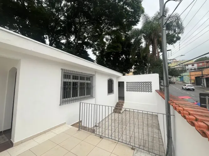 Imóvel para aluguel possui 125 metros quadrados com 3 quartos em Jardim Bonfiglioli - São
