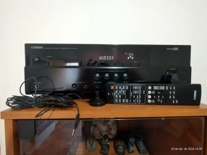 Vendo Receiver AV Yamaha Natural Sound (Modelo RX-V375).