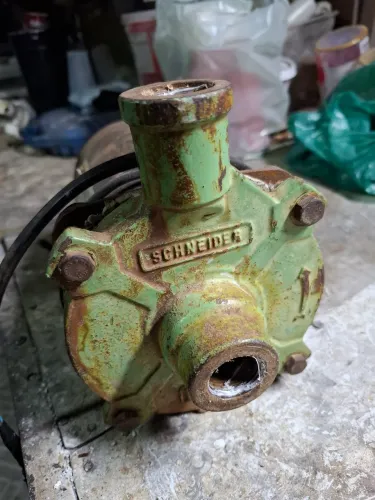 Vendo motor de poço 1/2 cv shinaider