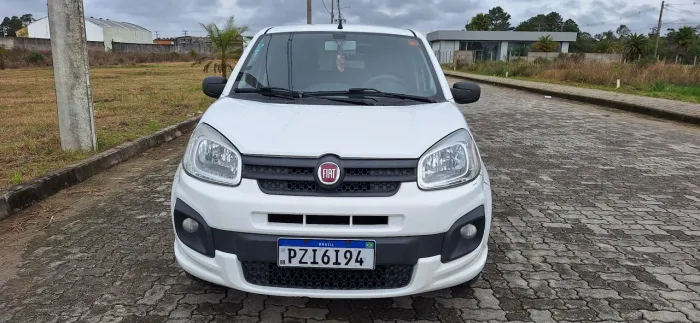 Fiat Uno Attractive 1.0 Flex 6V 5P 2017