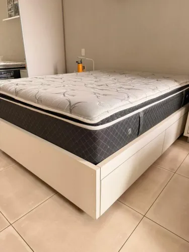 Cama Madeira Casal com Gavetões e Colchão de Casal
