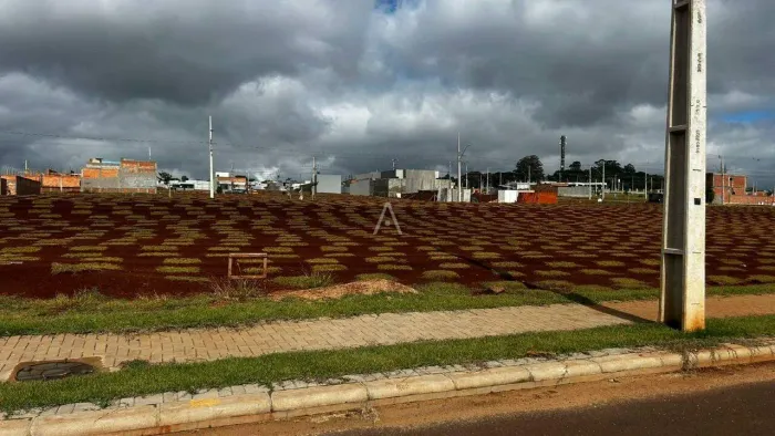Terreno à venda no Bairro Brazmadeira em CASCAVEL por R$ 150.000,00