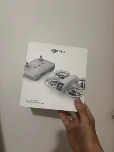 DRONE DJI NEO - COMBO FLY MORE