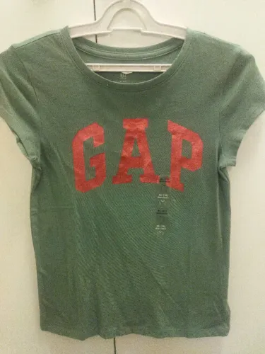 Camiseta feminina GAP nova. Tam 11/12