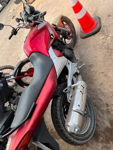 Vende-se Yamaha fazer 2008