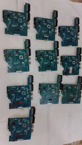 10 placas de Playstation 2 slim, linha 90 mil, com defeitos, consertar/ aproveitar peças.