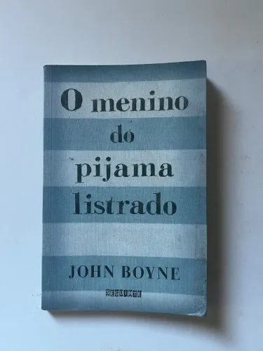 O menino de Pijama Listrado Livro