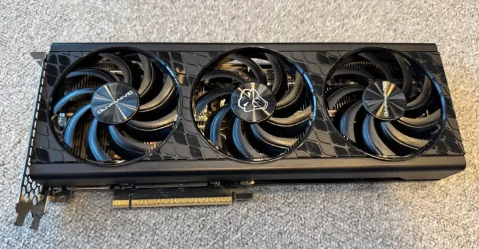 Placa de vídeo Gainward GeForce RTX 5060 Ti 16GB