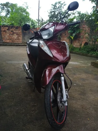 Vendo Biz 125 EX Completa, roda, freio a disco, sem câmara de ar, bico adaptado e vermelha