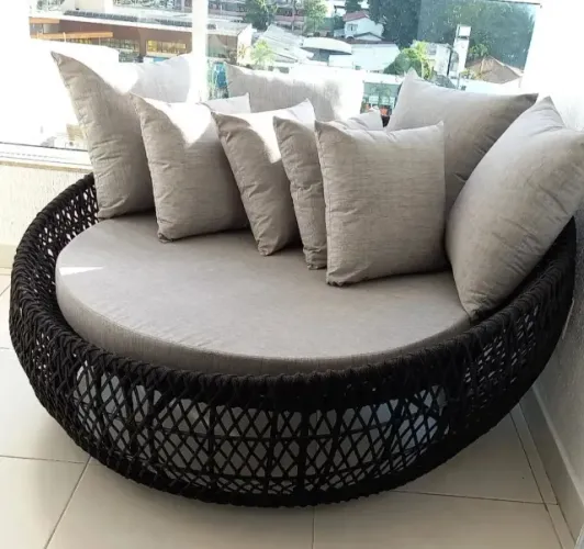 CHAISE ORBITAL