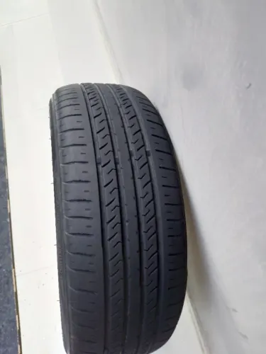 Pneu 185/60 14 xbri