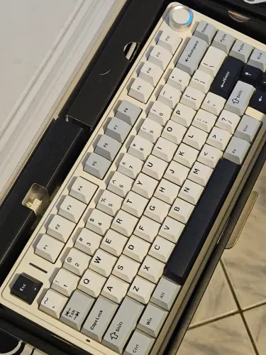 Teclado mecânico wireless Aula f75